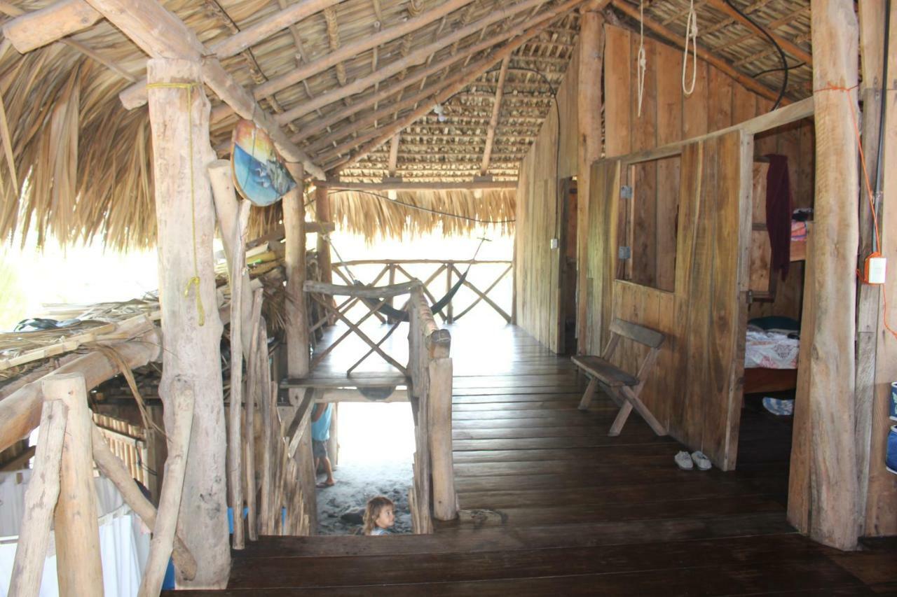 Pelicano Surf Camp La Libertad Room photo